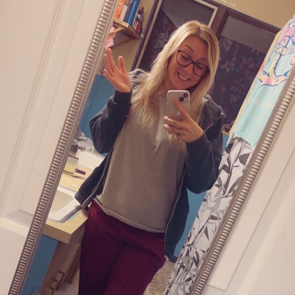 Meet your Posher, Toni Marie - Picture 2 of 4